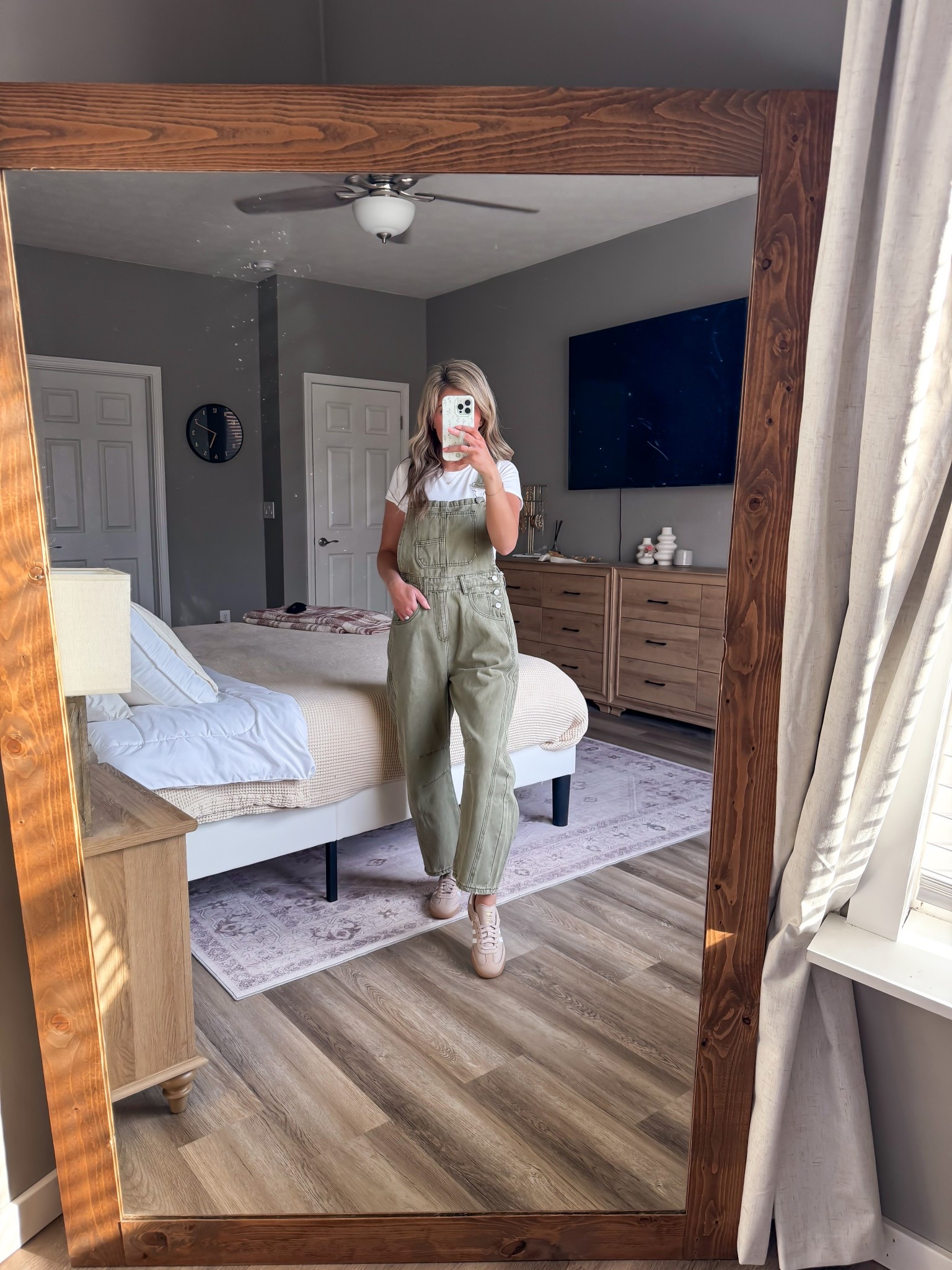 Catch me in overalls until further notice 

#LTKSeasonal #LTKStyleTip