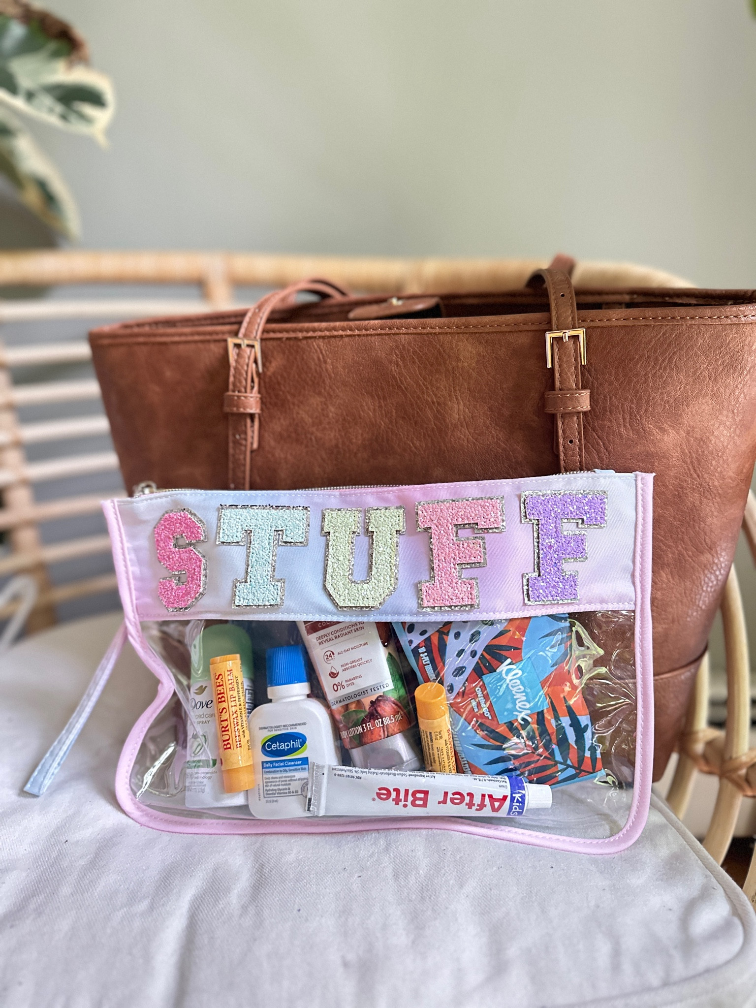 This year has been my year of trying to get organized and I’ve been finding so many good organizers! This is one of my favorites for my purse. I keep all those loose items like chapstick, lotion, tissues, & emergency deodorant in it to grab when I need.

Purse organizer, summer bag, beach bag, pool bag, everyday purse

#LTKItBag #LTKTravel #LTKFamily