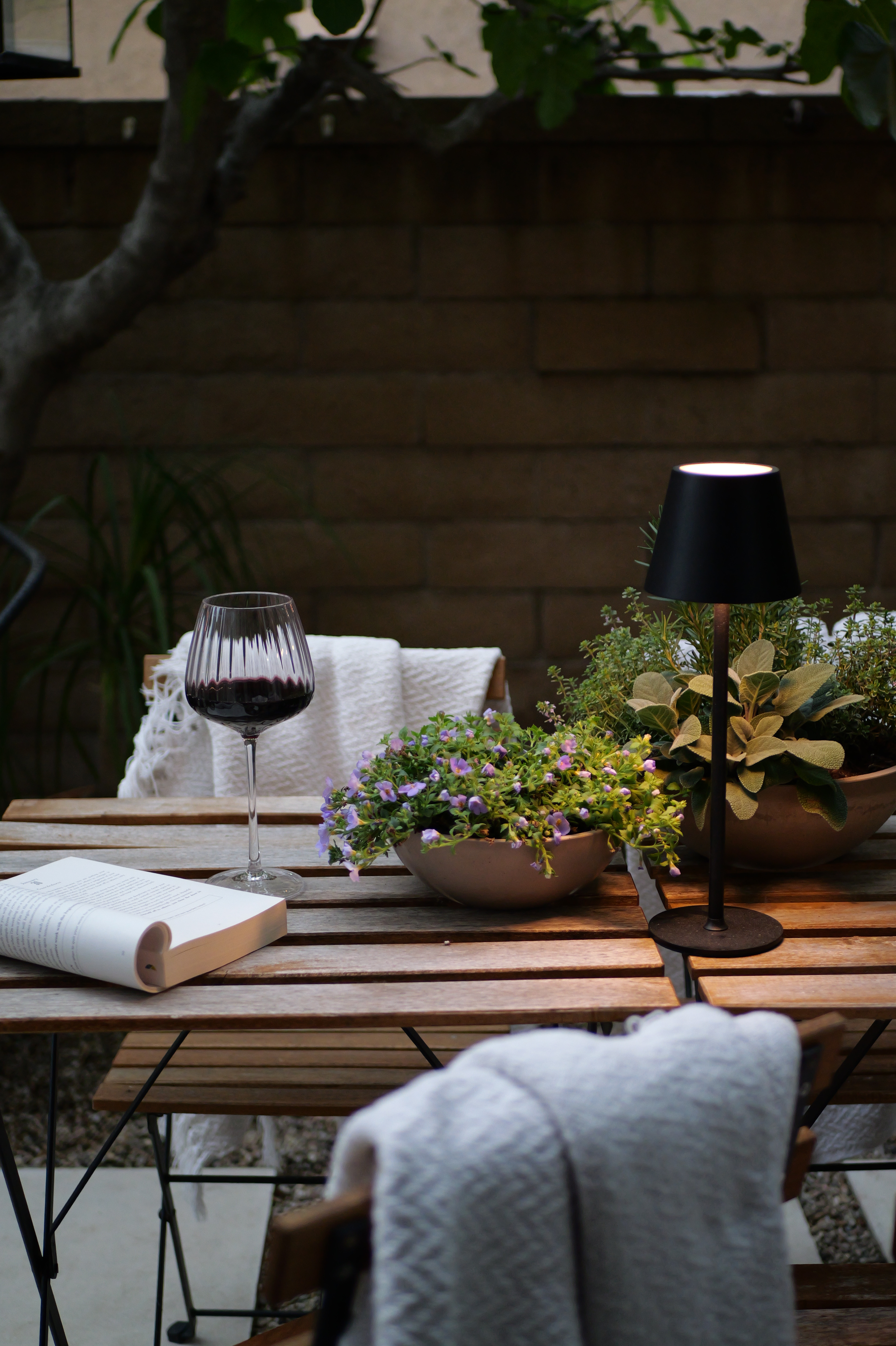 Creating a cozy summer garden with these pieces

 

#LTKHome #LTKSummerEdit