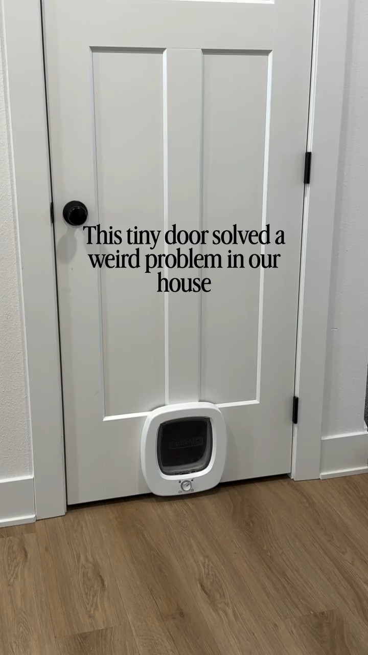 This is one DIY I never thought we’d share! 

If you have both dogs and cats… you probably understand why this door was necessary 🐶🐱

This install took about 5 minutes and solved all ongoing issues 👏🏻 

#diy #pets #catdoor #home
