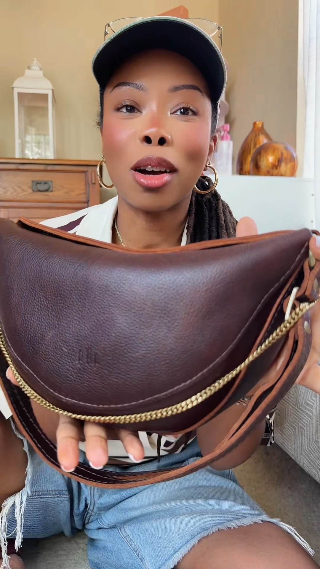 The everyday bag that’s equal parts cute and practical. 🤎👜 The Portland Leather Goods Koala Sling Bag is giving effortless, hands-free style with a polished finish.

Perfect for errands, travel days, casual outings, coffee runs, and everyday wear when you want to keep your essentials close without carrying a full-size bag. ✨

If you love leather sling bags, crossbody bags, minimalist accessories, and practical everyday handbags, this one is worth adding to your wishlist. 👀

🛍️ Shop the Koala Sling Bag on my LTK!

#LTKfashion #LTKfinds #PortlandLeatherGoods #KoalaSlingBag #LeatherBag #SlingBag #CrossbodyBag #EverydayBag #TravelBag #MinimalistStyle #LeatherAccessories #FallAccessories #HandbagFinds #FashionFinds