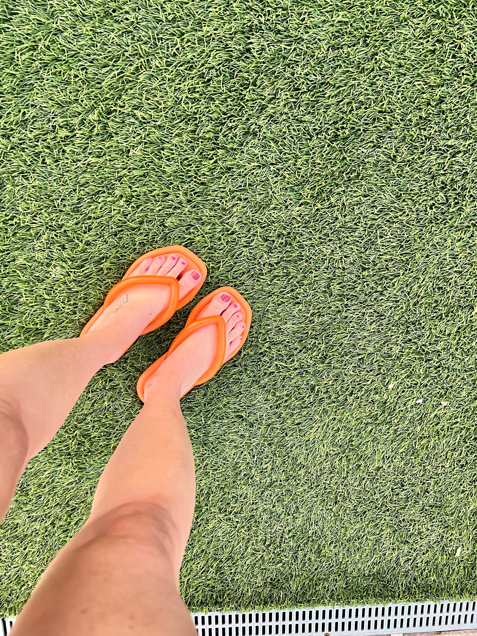 The cutest flip flops 😍

#LTKstyletip #LTKSeasonal #LTKFind