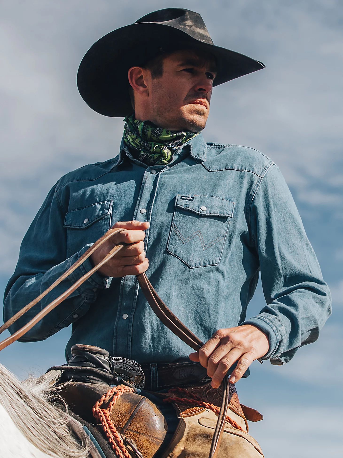 Cowboy Cut® Long Sleeve Western Denim Snap Work Shirt in Stonewash | Wrangler
