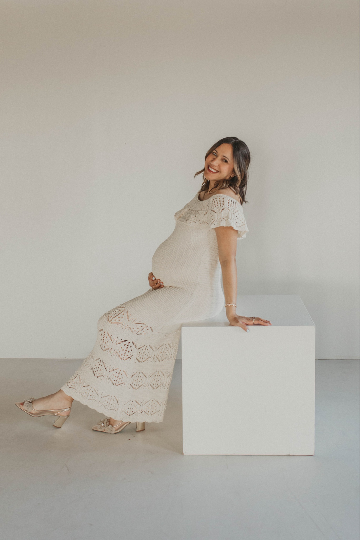 The perfect dress for my maternity pics! I got a size Large!

#LTKStyleTip #LTKBaby #LTKBump