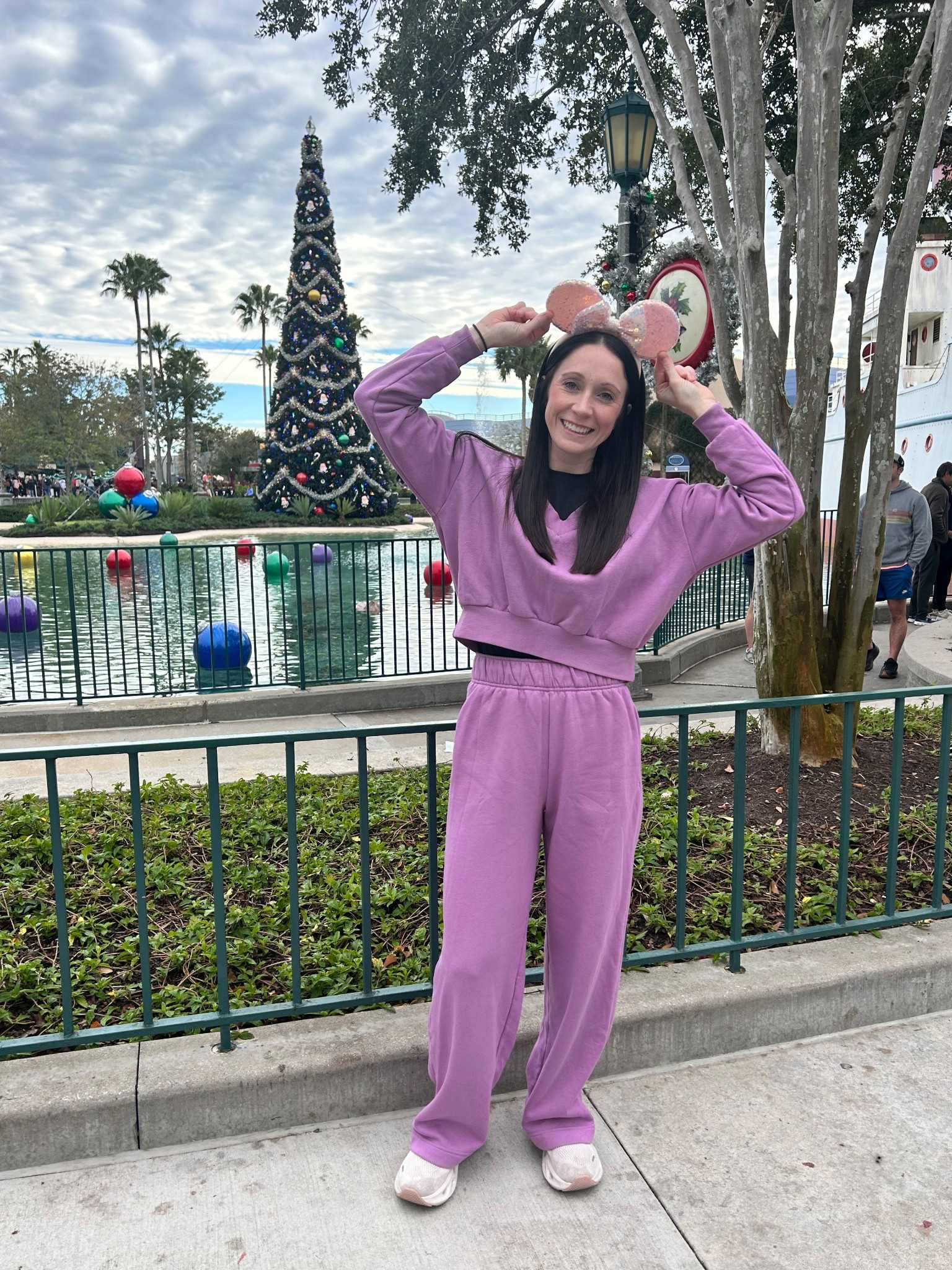 Disney outfit for this cold day 🩷💜🩵

#LTKmomlife #LTKFindsUnder50 #LTKootd
