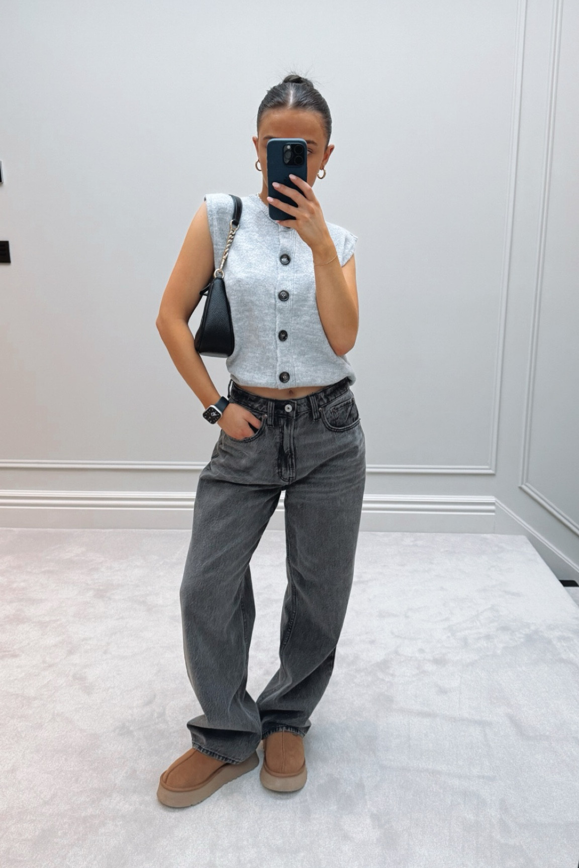 autumn outfit ideas 💕

Outfit ideas knitwear baggy jeans styling Pinterest cable knit button bag shoulder bag asos transitional grey loose smart casual easy basic straight leg sweater vest 


#LTKuk #LTKautumn #LTKstyletip