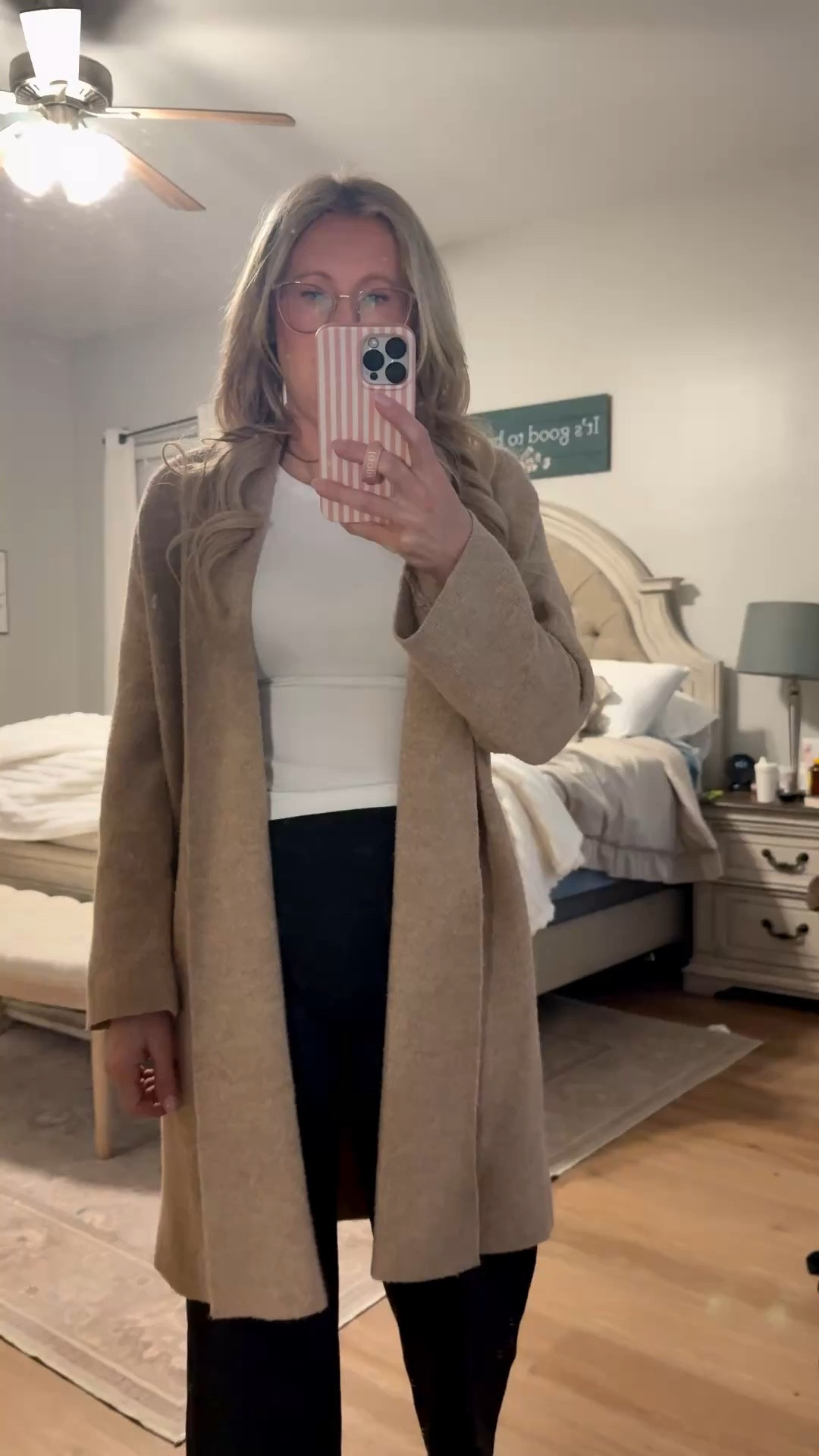 These black pants are on sale!!

#LTKSeasonal #LTKWorkwear #LTKSaleAlert