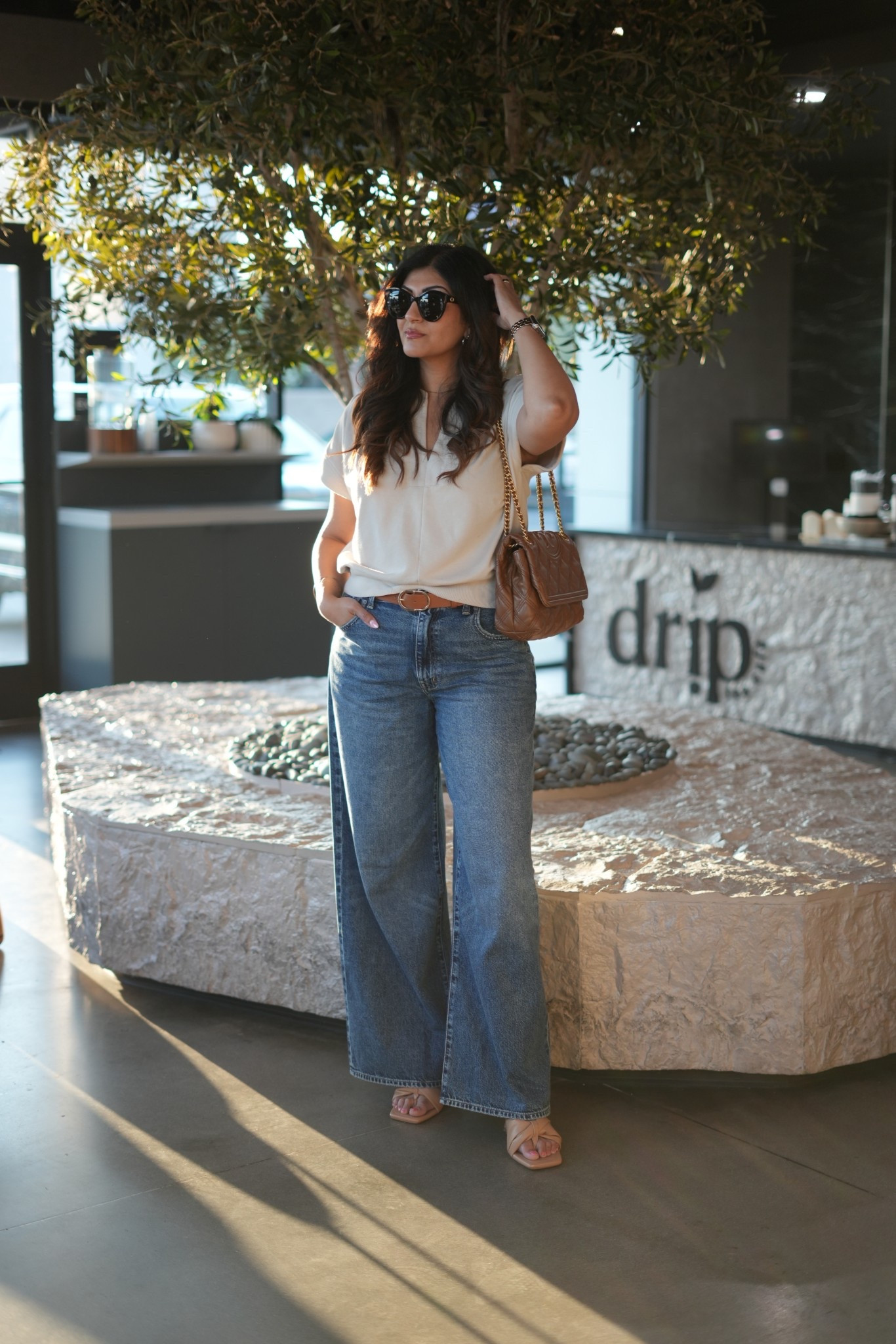 On sale- These jeans from Madewell come in a few washes. They instantly elevate an outfit and can be styled up or down. Wearing size 30

#ltkworkwear #denim #jeans #madewell

#LTKSaleAlert #LTKMidsize #LTKxMadewell