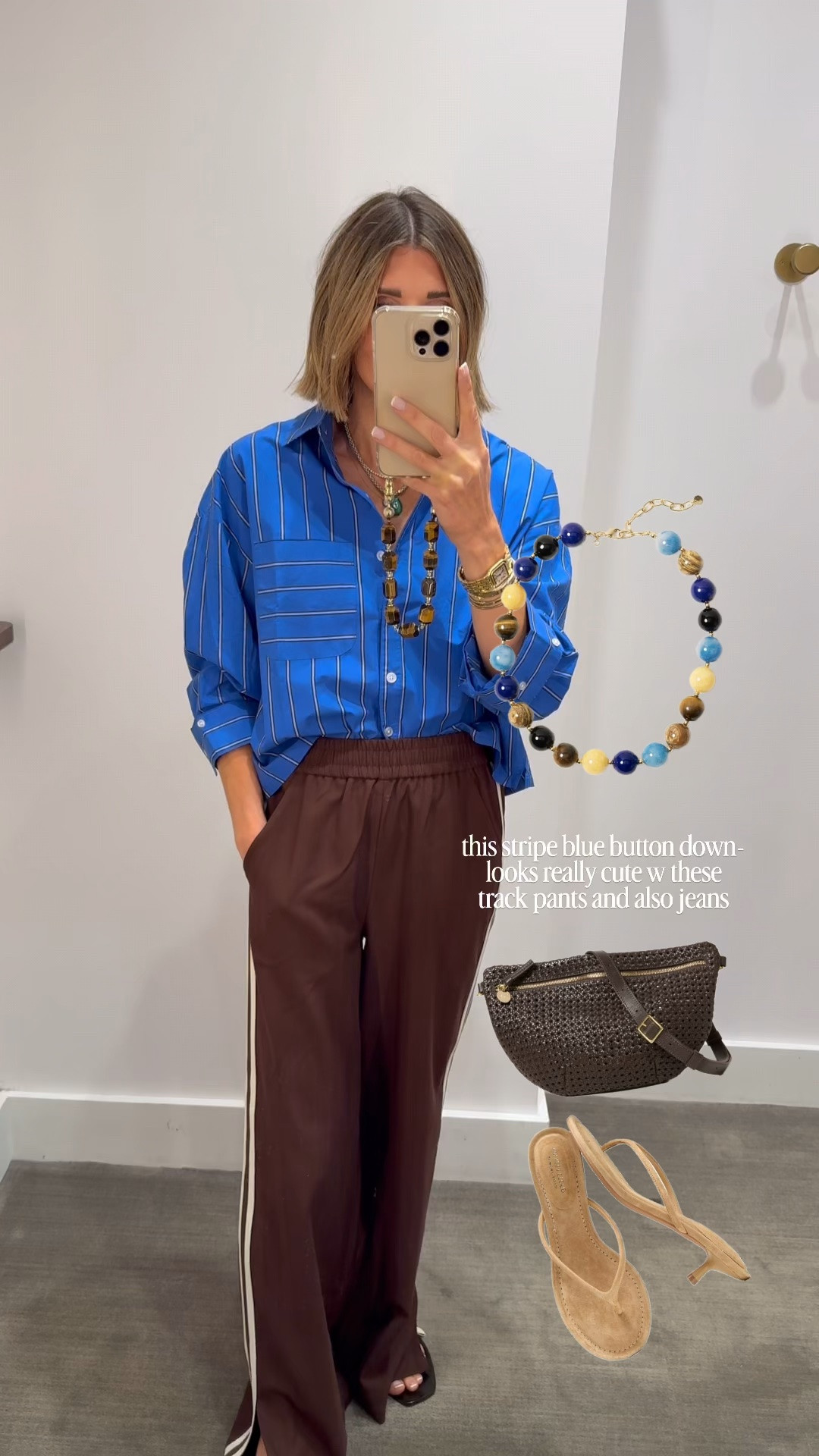 Back to school mom outfit idea 

Wearing size xs regular in pants
Small in my top