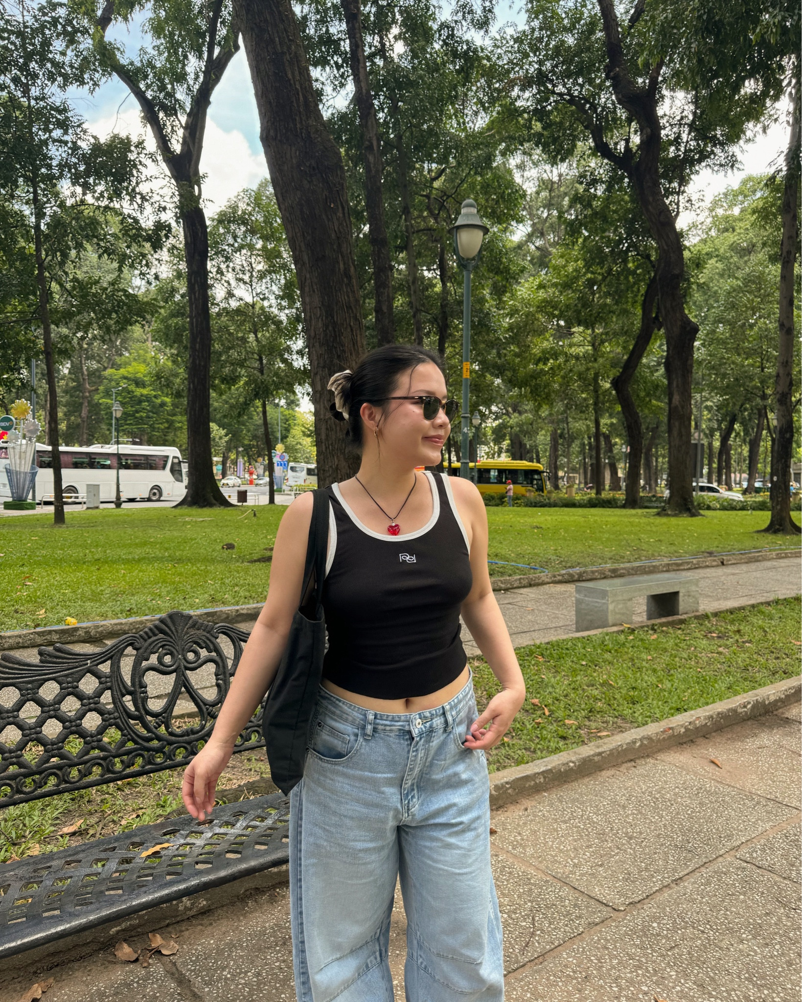 easy summer outfit inspo 🤍

sizing details:
tank - size S
jeans - size L 

🏷️ contrast top, contrast logo tank, barrel jeans outfit, easy summer style, summer ootd, basic easy outfit, casual style, casual outfit idea

#LTKStyleTip #LTKFindsUnder100