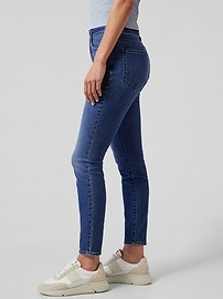 Sculptek Ultra Skinny Jean Pant in True Blue | Athleta