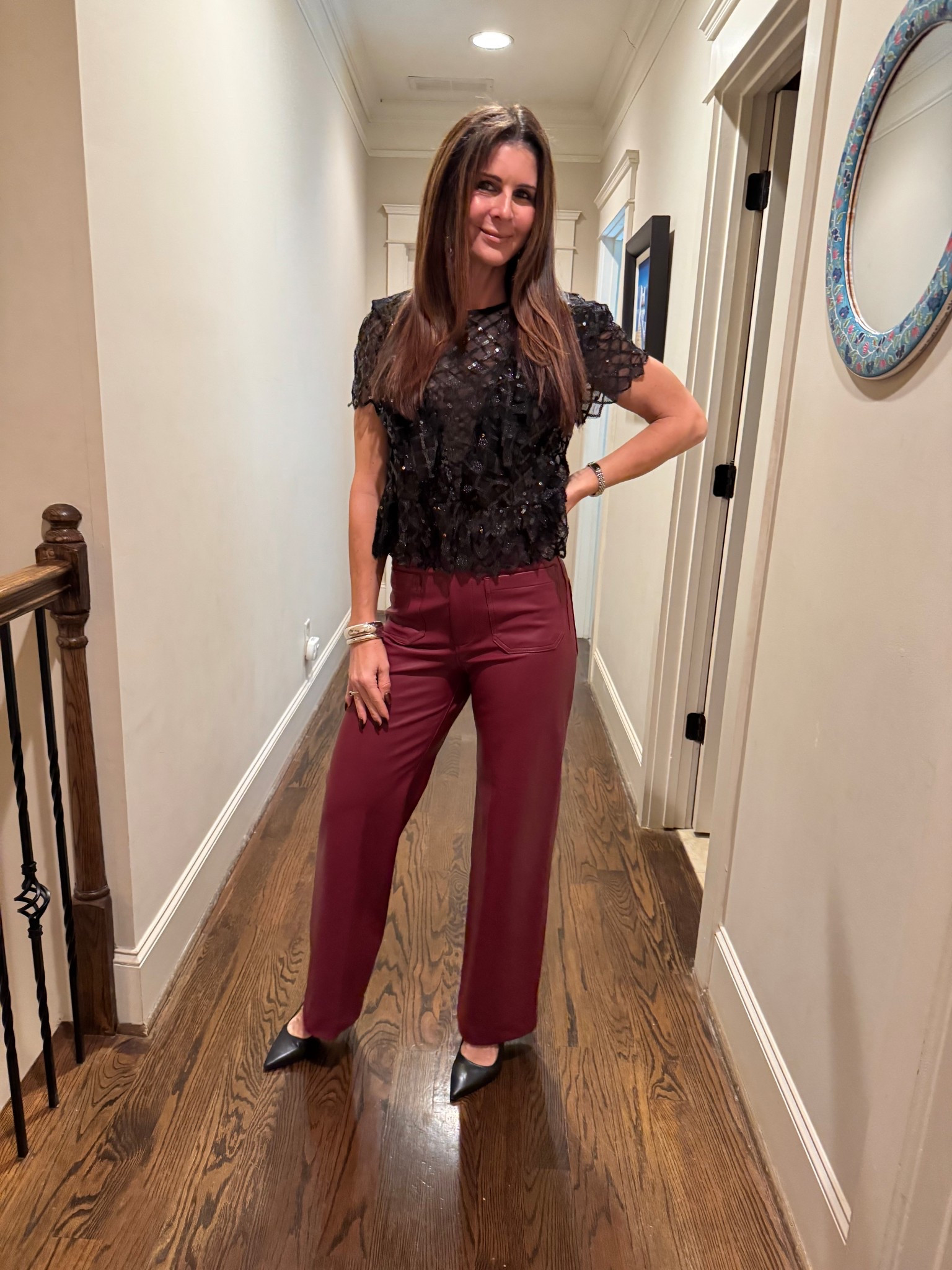 Fave pants tts 


#LTKHoliday #LTKgrwm #LTKOver40