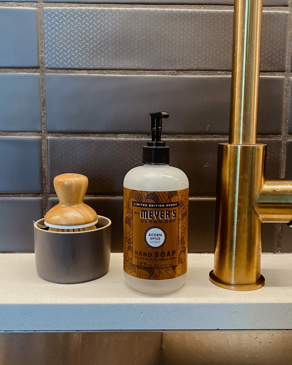 The best fall scent!! 🍁

Acorn Spice. Mrs Meyers. Fall Finds. Home Decor. Hand Soap. Seasonal Scent. Limited Edition.

#LTKSeasonal #LTKHalloween #LTKhome