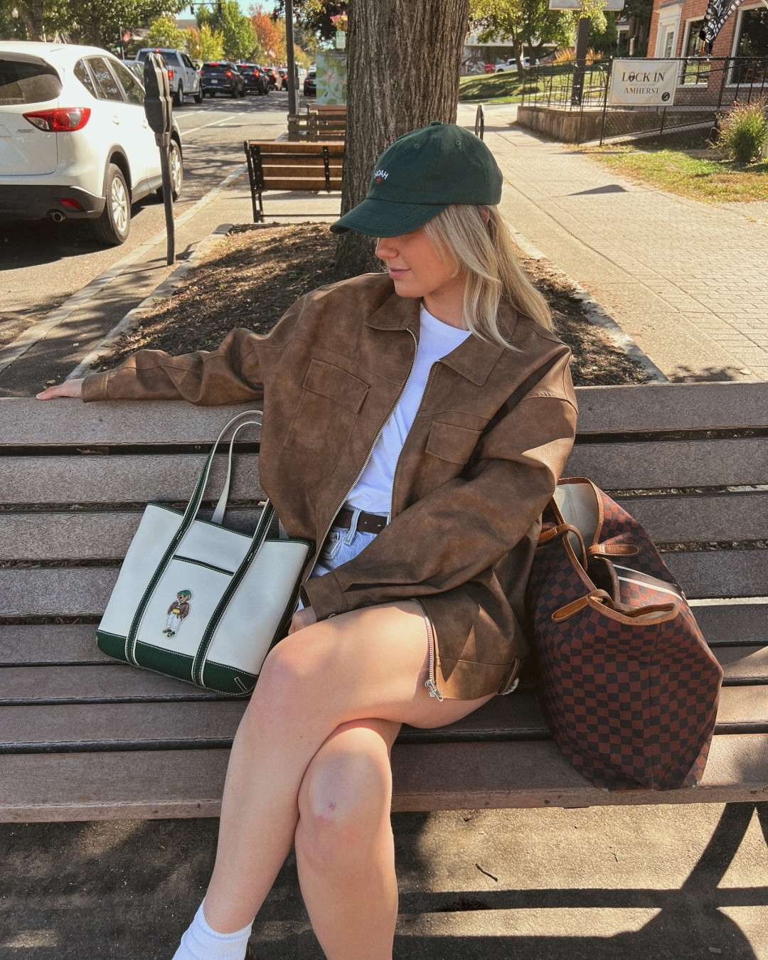 Only want a fall that feels like this📚🐻☕️🍂👢

Fall aesthetic, Pinterest girl, fall fashion trends, brown suede, fall outfit inspo