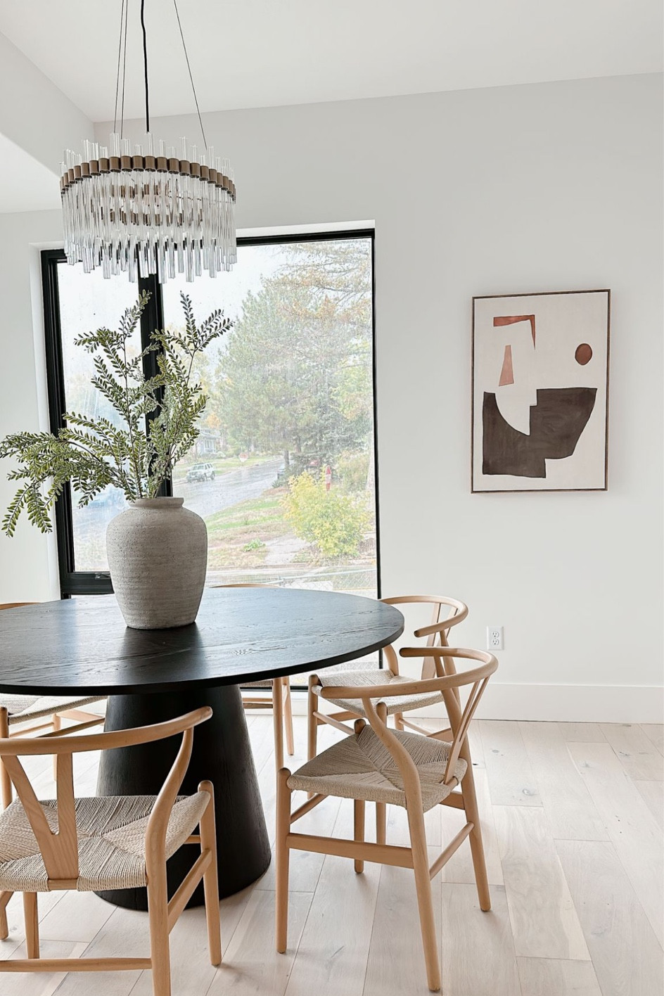 Dining room ✨ 

Dining table, pedestal table, chandelier, wishbone chairs, cb2, home staging 

#LTKhome #LTKsalealert #LTKstyletip