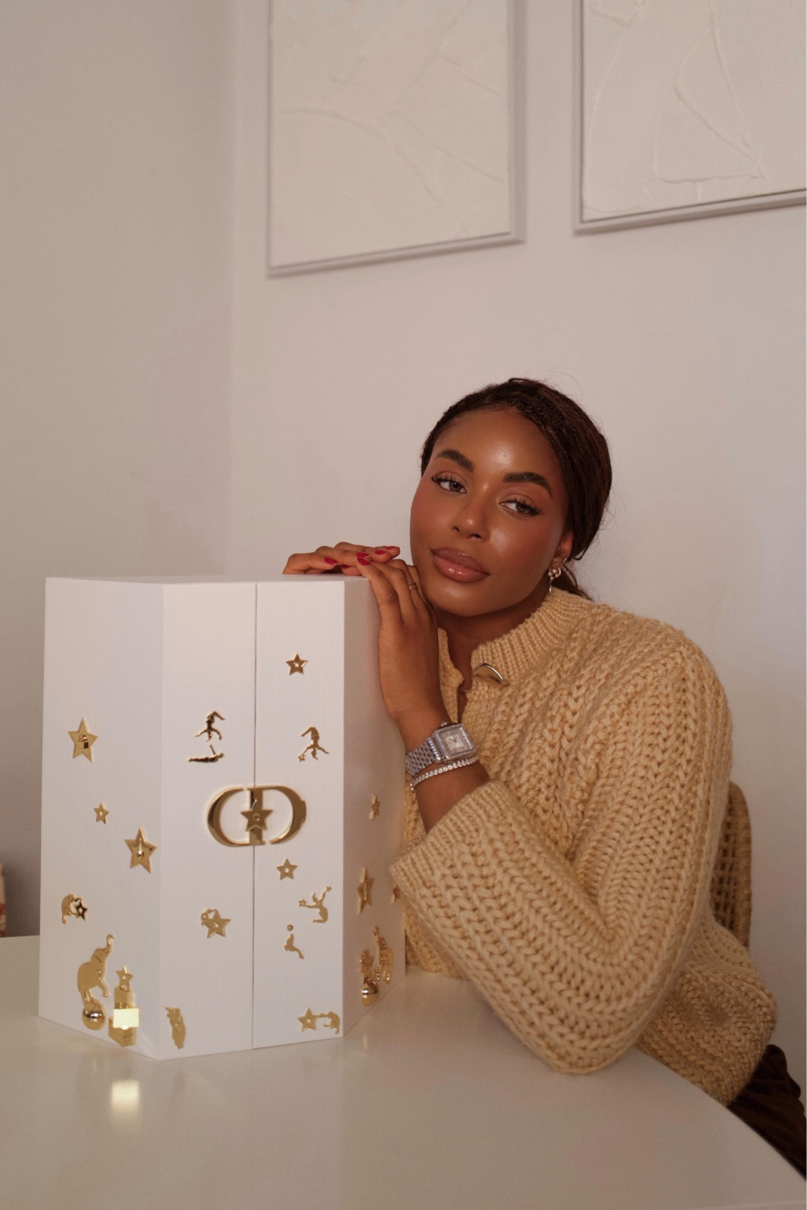 Let’s open the holiday Dior beauty advent calendar together! Ahh the packaging is so gorgeous and would actually make beautiful decor for your vanity. It contains 24 product minis including fragrance skincare and makeup. I found one that’s still in stock! Could be a great last minute holiday gift for her … 

For more links to stocking stuffers, makeup bag, snow boots, holiday party dress finds, follow me on LTK! ✨

#LTKHoliday #LTKGiftGuide #LTKSeasonal