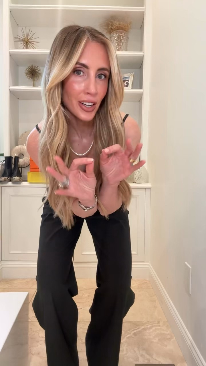 Obsessed we these pants, they passed the test and then some! So comfortable and cute!!

Tank: size small
Pants: size small
Shoe: size 8.5

#LTKdayinmylife #LTKootd #LTKmomlife