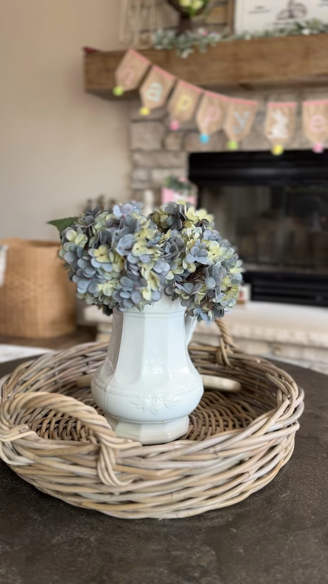 The best faux hydrangeas! Less than $20 👏

#LTKHome #LTKSeasonal #LTKSaleAlert
