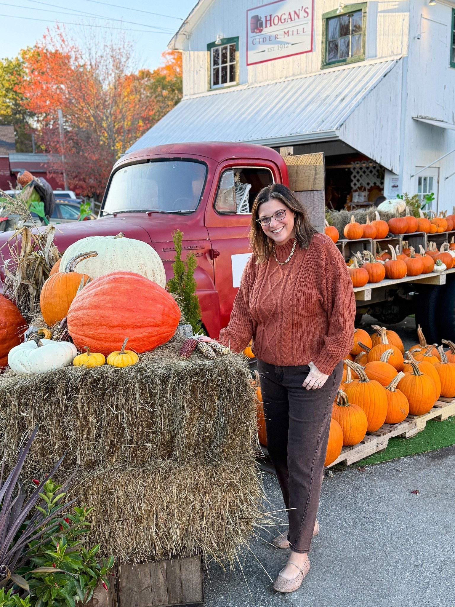 The most perfect Fall outfit to wear to the pumpkin patch. 

#LTKMidsize #LTKOver40 #LTKSeasonal