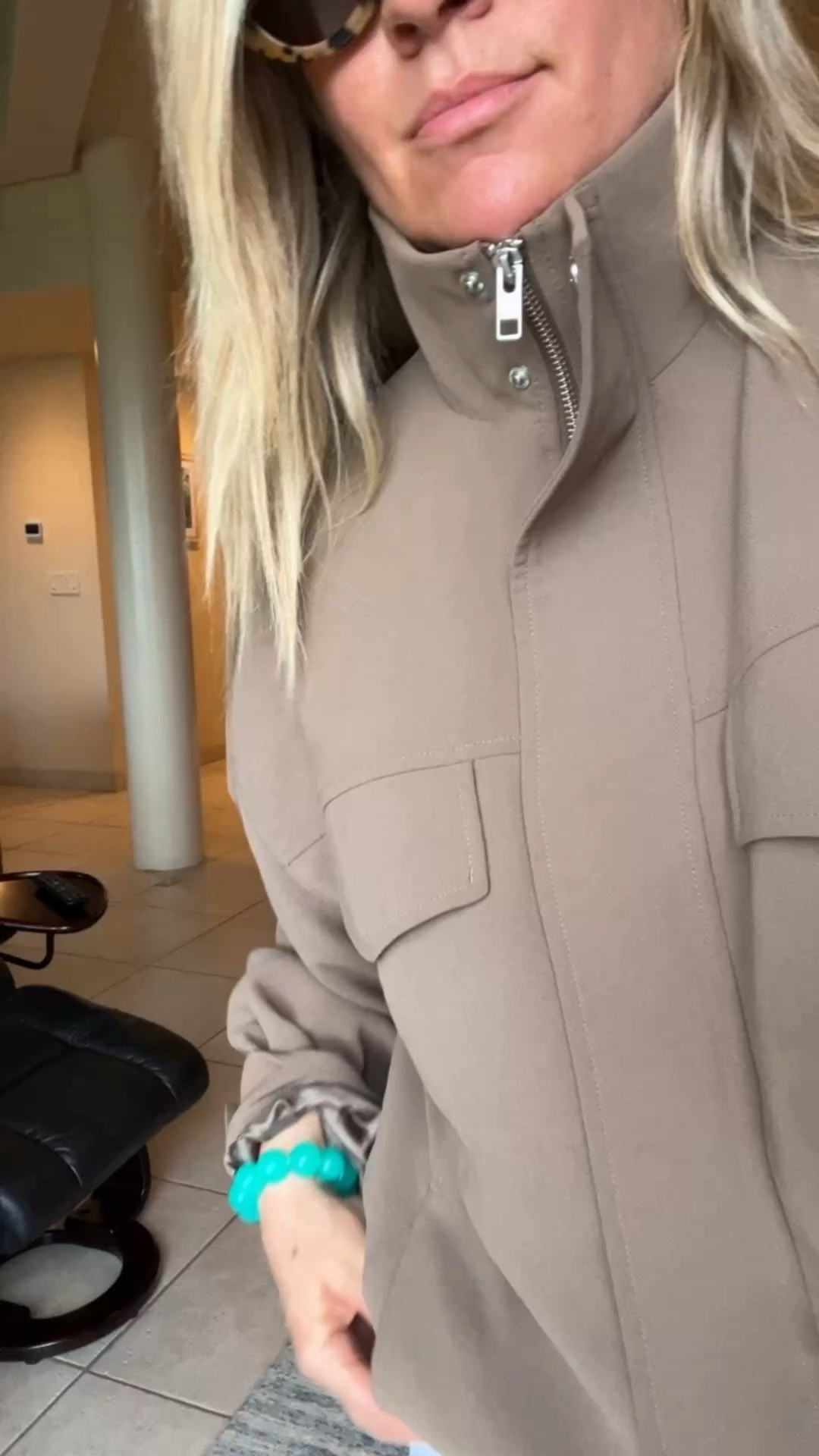  ✨Tap the bell, save and ❤️ for over 40 fashion, midlife style, midsize fashion and luxury looks for less. 

For a long time I thought vacation outfits were supposed to make me feel confident.

Instead they made me feel exposed.

The belly in lightweight fabrics.  
The arms in sleeveless tops.  
The shorts that suddenly made me question everything.

If you’ve ever packed a suitcase and quietly wondered  
“Will I feel good in this when I actually wear it?”  
you are not alone.

Midlife bodies are not the problem.

Most of us just need pieces with a little more structure, a little more drape, and a lot more kindness.

You deserve to enjoy the beach, the photos, the dinners, and the memories without constantly thinking about your body.

Helping you look good, feel good. ❤️

Tell me in the comments…  
What vacation outfit makes you feel the most confident?

👑"Helping you look good, feel good!" - Lindsey Denver

Follow my LTK @Over40andmidlife on the @shop.LTK app to view this post and get my exclusive app-only content!

#liketkit #LTKPlusSize #LTKMidsize #LTKOver40
@shop.ltk
https://liketk.it/60lQZ