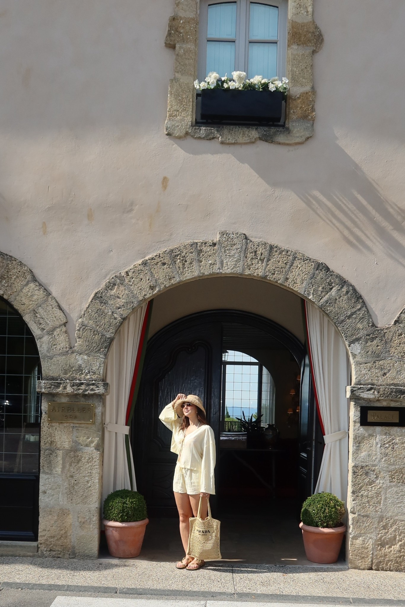 There’s nothing better than an outfit that is easy, casual yet chic for the South of France. 
