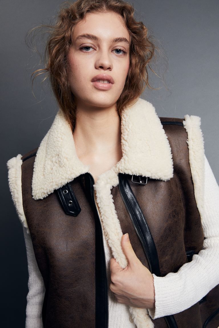 Teddy-fleece-lined Vest - Dark brown - Ladies | H&M US | H&M (US + CA)