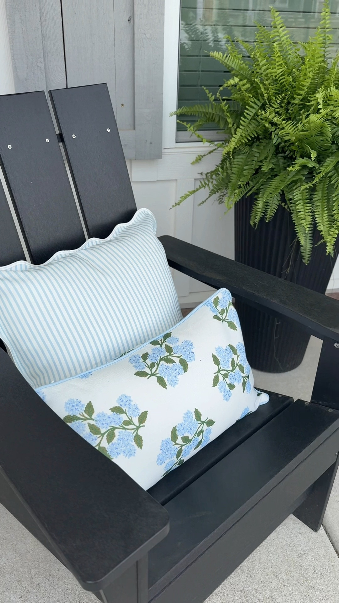 Come style my front porch for spring with me 🌸 This is honestly one of my favorite seasonal refreshes, few simple swaps make such a big difference. Linking everything in my LTK so you can shop the full look 🤍

#LTKHome #LTKSeasonal #LTKSaleAlert