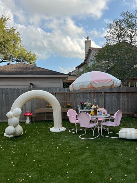 The viral Inflatable Garland Arch sprinkler is so much fun! You can turn on the sprinkler for kids to play with or just use it as decor! 

#LTKhome