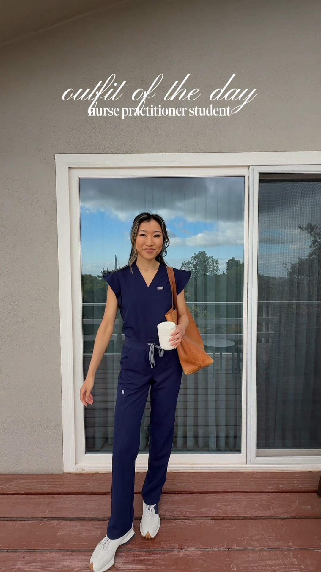 flirty, fluttery sleeves 🦋 #scrubs #wearfigs 