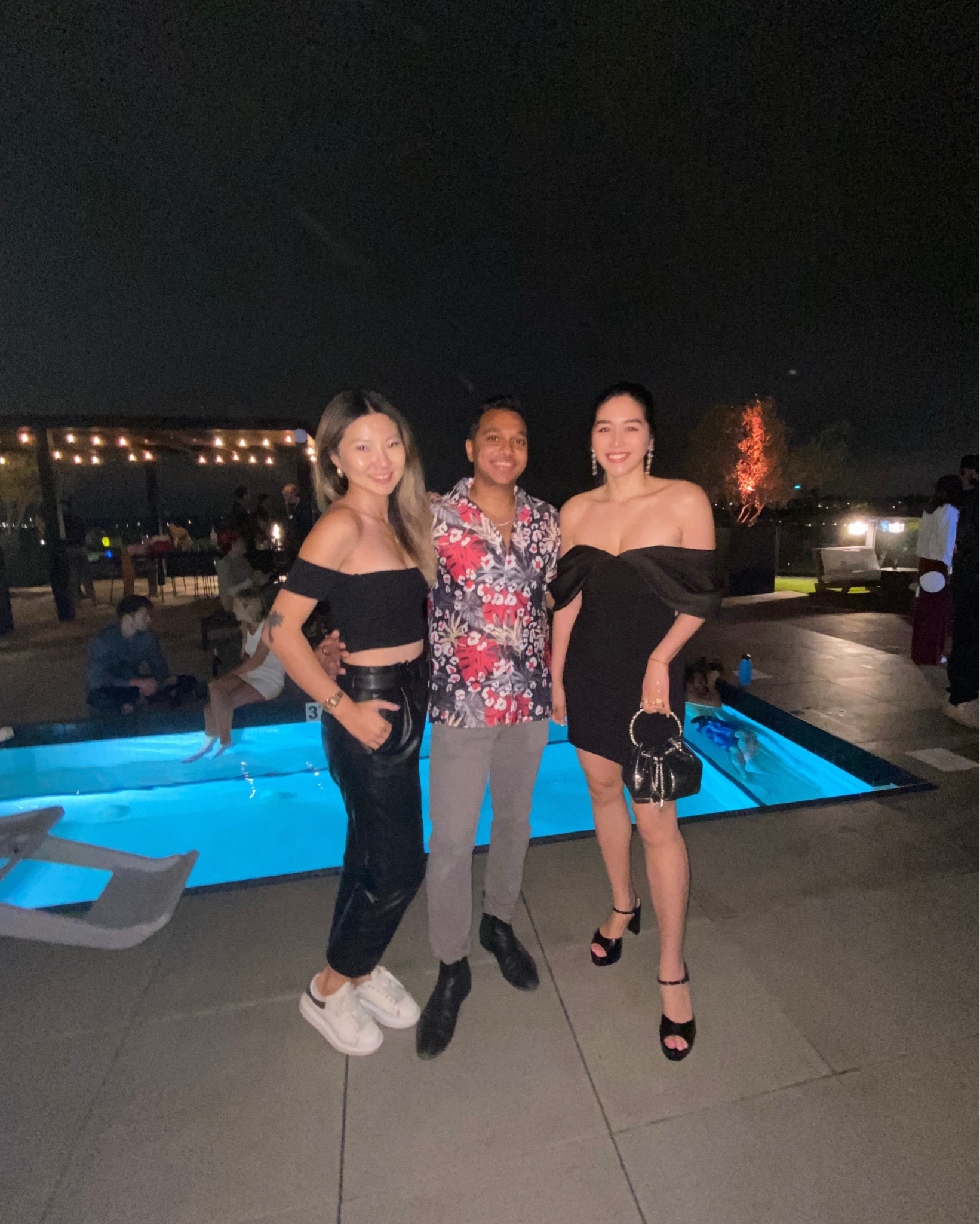 
Off shoulder sweet heart neckline mini dress 

#LTKParties