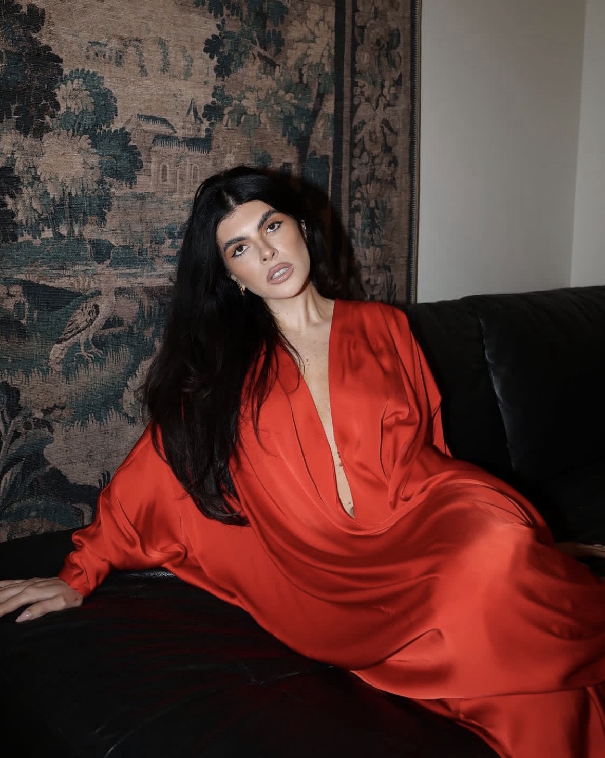 Merry Christmas 🖤

Red dress, unique red dress, modest red dress, long sleeve red dress, long red dress

#LTKgrwm #LTKootd