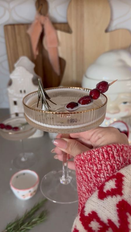 A fun and festive drink your guest will love! Sweater is soft and cozy ❤️🎅🏼🥂

#LTKHoliday #LTKSeasonal #LTKVideo