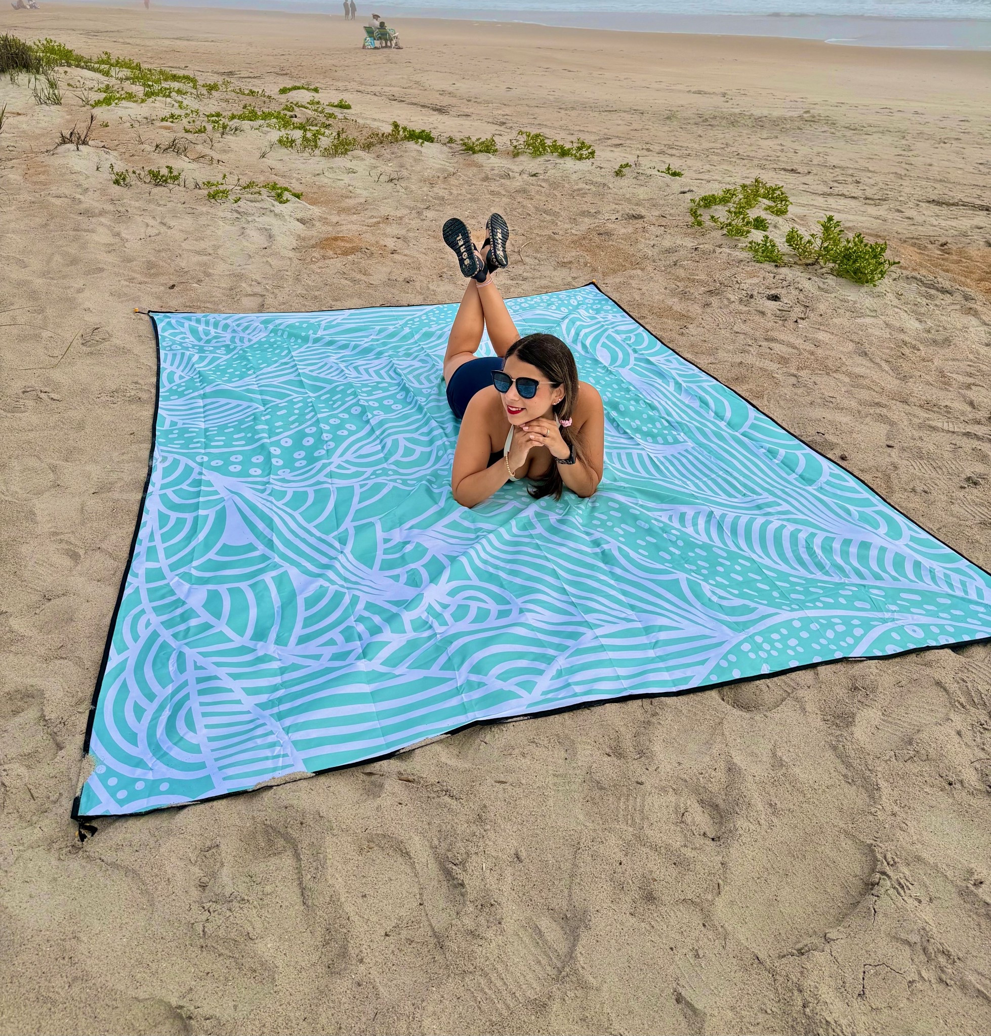 Large Beach Blanket under $15 

#LTKSaleAlert #LTKTravel #LTKSwim