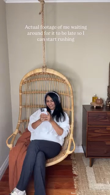 Definitely the Pro At ‘Crastination’!! 😜😉Why am I like this though?? 😂😂😂😂 Anyone else like me?? 
.
.
.
Wearing @fabletics * #fableticspartner 
Headphones @jlabaudio *
Shoes @justfabonline @nortiv8
#Nortiv8xJustFabPartner
.
.
Screenshot the link to shop this post on my LTK ⬇ https://liketk.it/577E4 #ltkfindsunder100 #ltkactive #ltksalealert

.
#jlab #humor #funny #comedy #hilarious #jokes #comedy #relatablepost #hilariousmemes 
Do you relate?? 😂😄