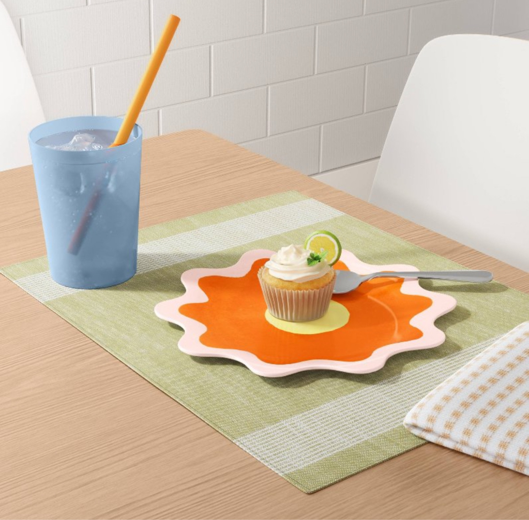 Spring Tables-cape Finds #target #tablesetting #easter #eastertable  

#LTKHome #LTKParties #LTKSeasonal