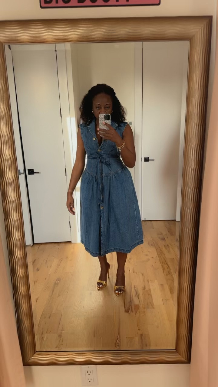 I was literally tracking this package all day today waiting on my dress from the Future Collective drop with @Jenee and @target. This dress is bomb and I squeezed my belly and boobs into this size 4 #futurecollectivextarget
#FutureCollective #JeneeNaylor

#LTKOver40 #LTKStyleTip #LTKU