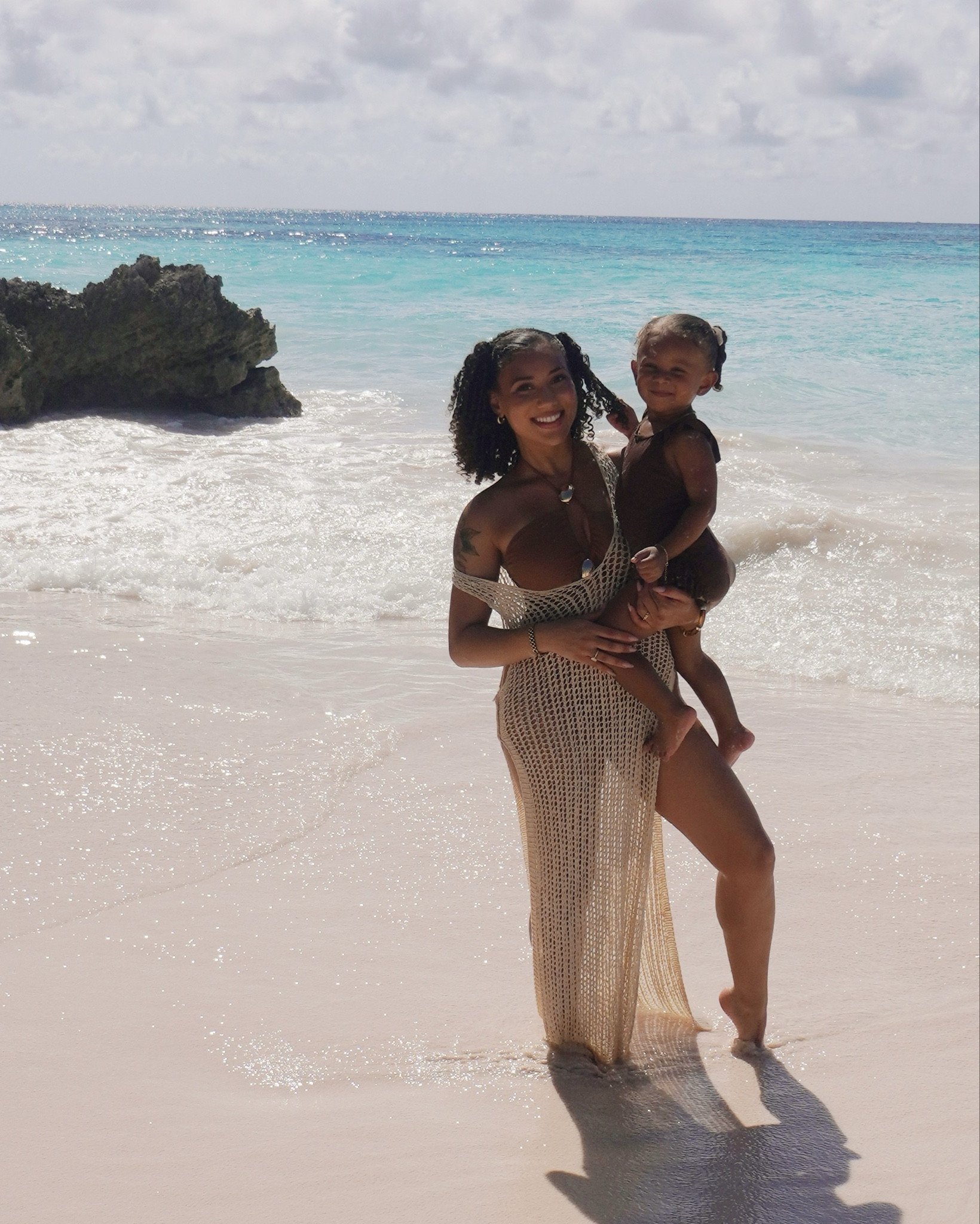 This brown one piece was so pretty! Wish i could link the cover up but it’s from fashion nova so i can’t link it :( but i did share the screenshot of it from their website on the next slide🤎

#LTKootd #LTKmomlife #LTKSwim