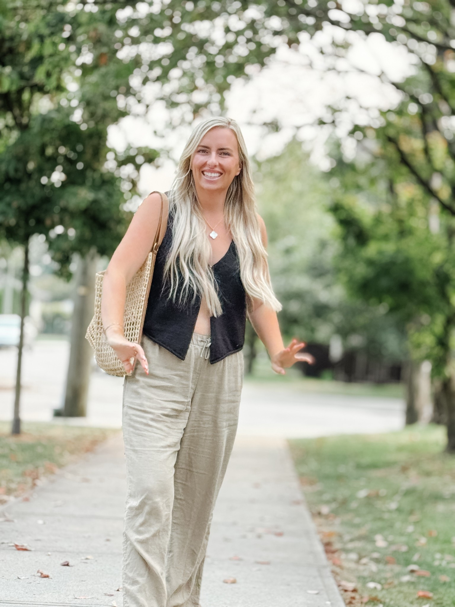 Fall outfit 
Teacher outfit
Casual style
Aritzia linen pants
Aritzia finds
Midsize style
Fall transition outfit

Size medium pants
Large top

#LTKStyleTip #LTKMidsize #LTKFindsUnder50