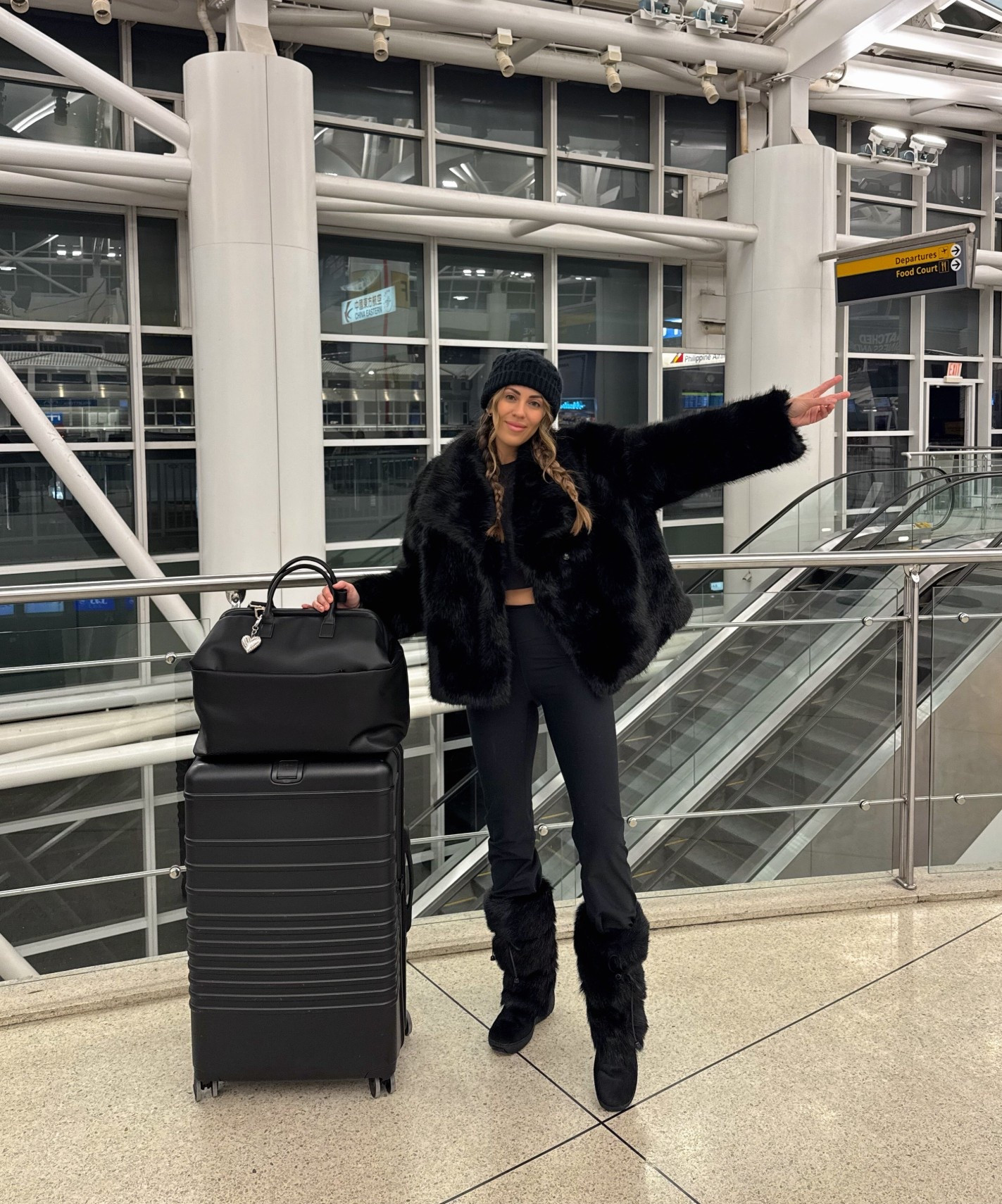 Switzerland bound / all black luggage from BÉIS 🤌🏼

#LTKFindsUnder100 #LTKGiftGuide #LTKTravel