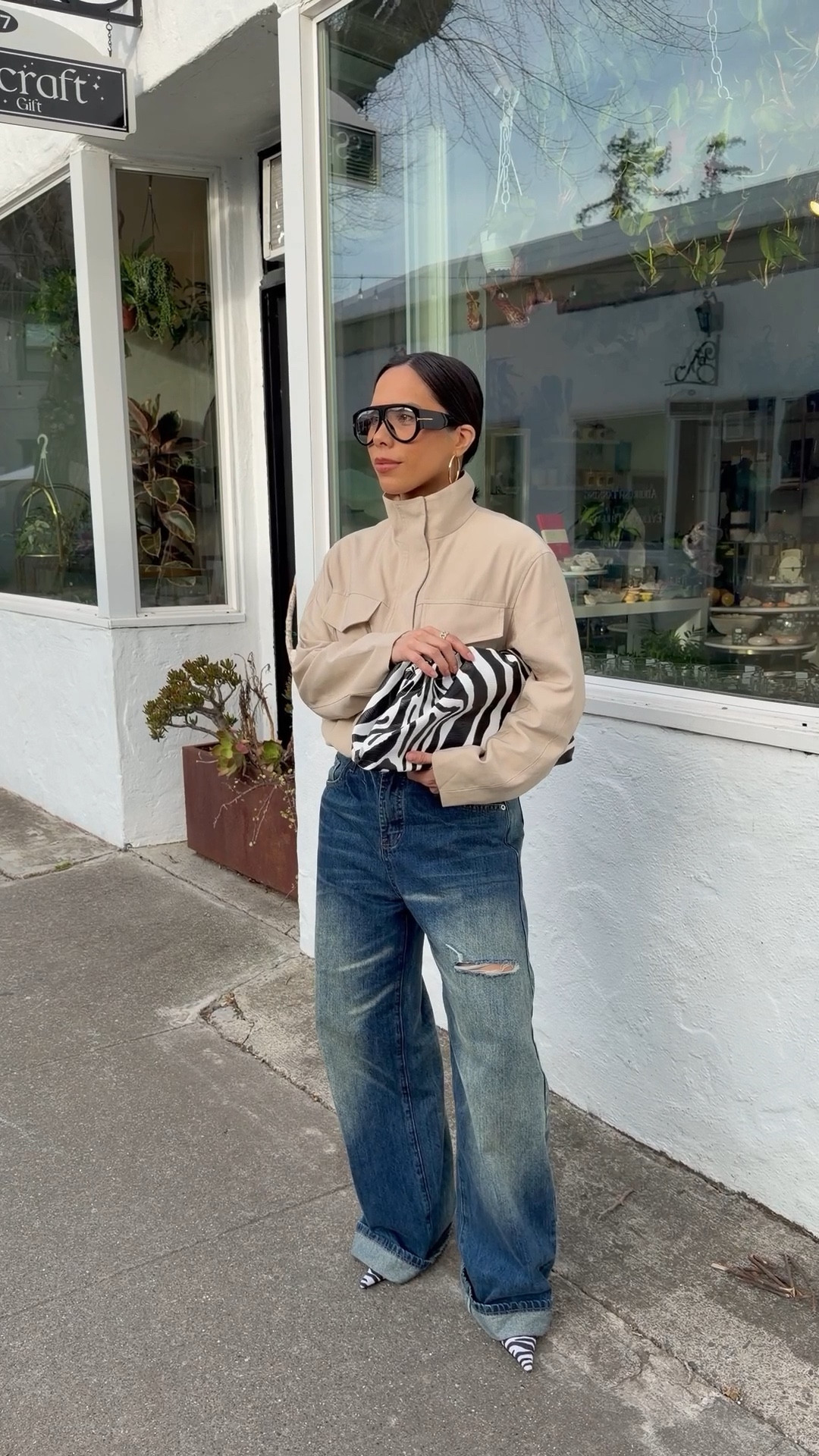 Really love this jacket from H&M! Wearing size XS. Jeans are from my boutique, comment if you’d like the link. Bag is old, I linked similar. 

#LTKootd #LTKPetite #LTKgrwm