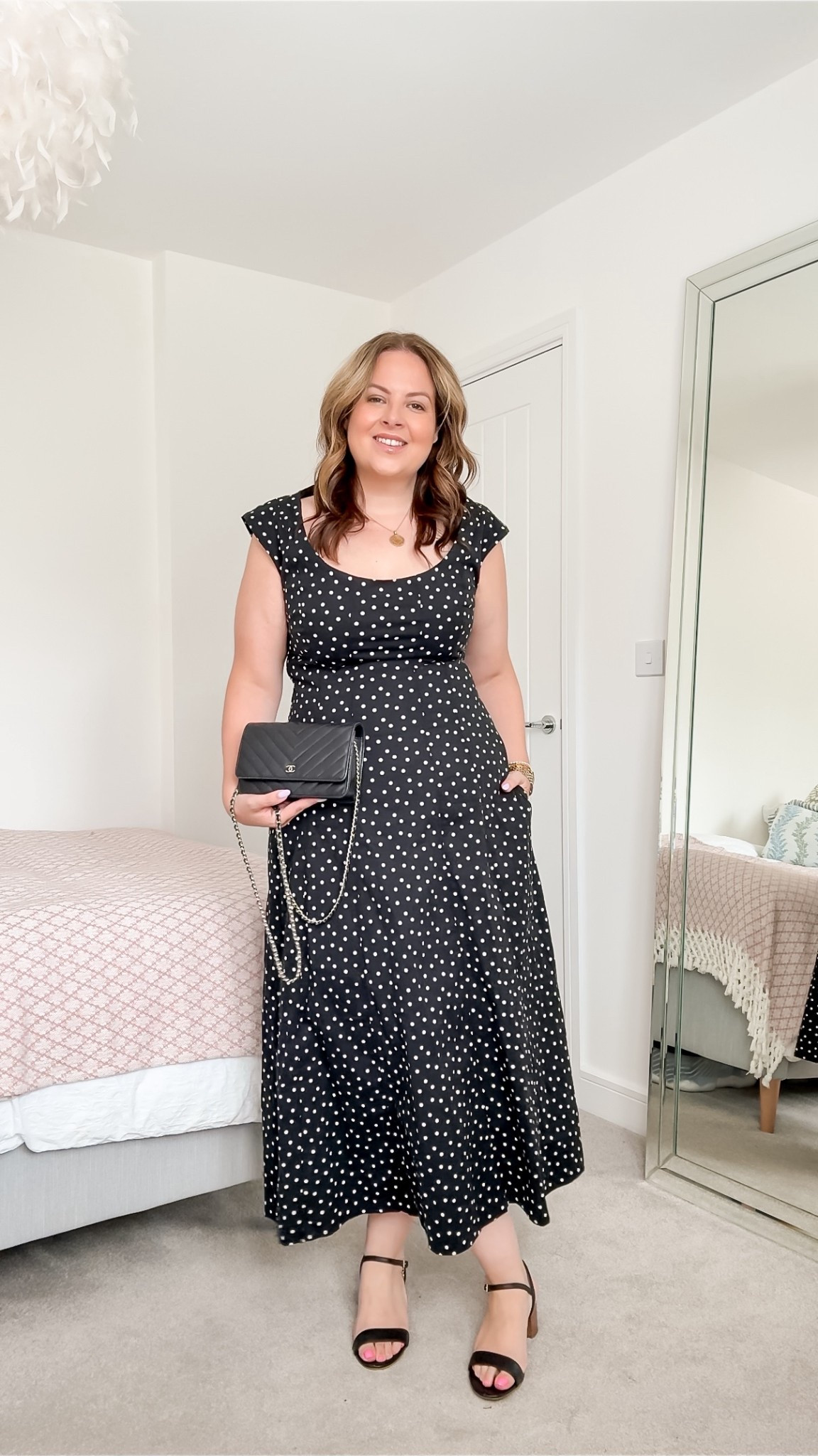 Polka dot dress styled for date night 

Summer dresses, date night inspo, wedding guest dress, midsize outfit 



#LTKmidsize #LTKdresses #LTKuk