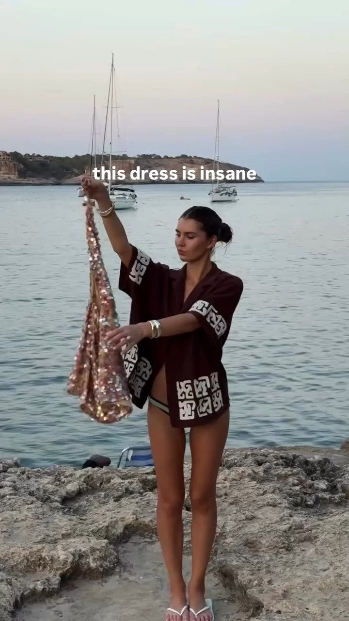 this sequin mini dress is everything 

#Trend #dress #forthegirls #pinterestaesthetic #eurosummer