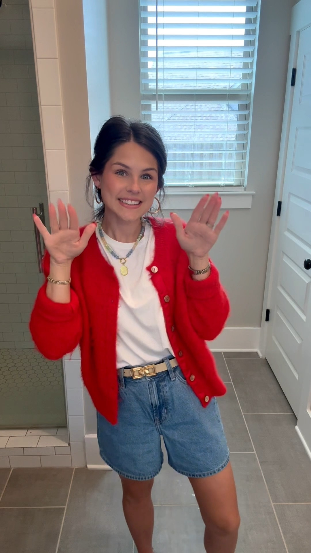 I have been loving red lately!! This cute outfit is something you can wear for anything. I couldn’t find the exact necklace and belt, but I’ve linked something similar 😍

#LTKootd #LTKPetite #LTKdayinmylife