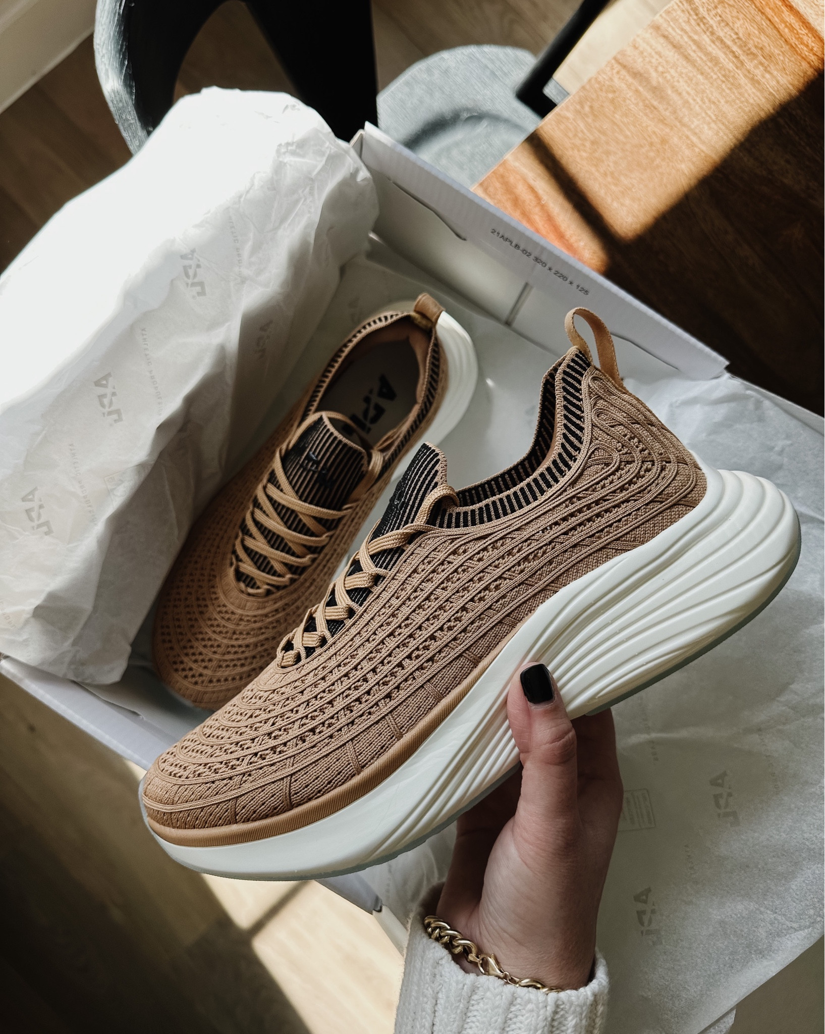 #TuesdayShoesday These @apl TechLoom Ziplines have been calling to meeee and I finally splurged! Love the silhouette and the thicker cushioning, plus they feel so lightweight they are already my favorite after using them for one workout! I ordered a half size up per the reccos in the reviews but honestly, after use, I think I would have been fine with my usual size. Love them so much 🤎 

#LTKFind #LTKshoecrush #LTKstyletip