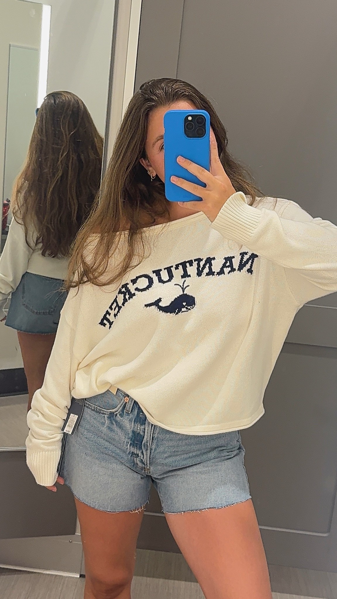 causal summer evening outfit! comfy yet light weight sweater and jean shorts. These shorts are so flattering I love the fit.

#LTKootd