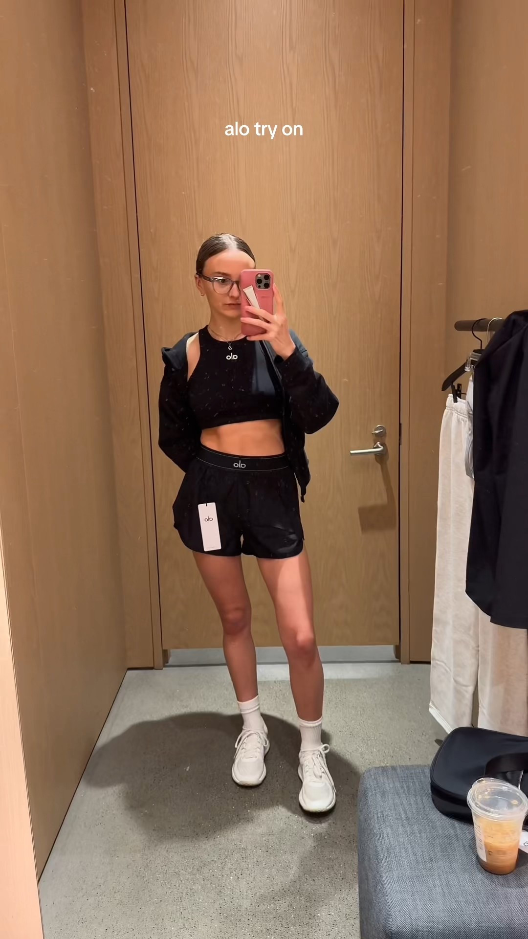 Alo try on 

Shorts -xxs
Bra- xs
Sweats - xxs