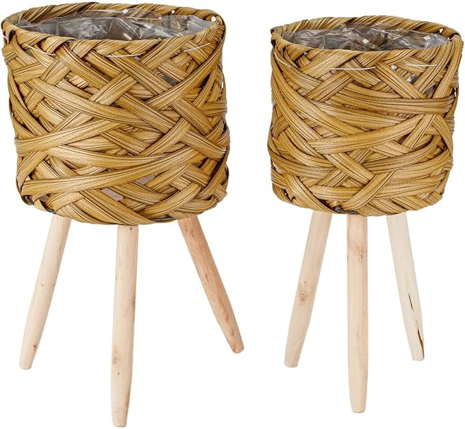 THY COLLECTIBLES Set of 2 Woven Planter Baskets with Plastic Lining and 3 Wooden Legs, Flowers, T... | Amazon (US)