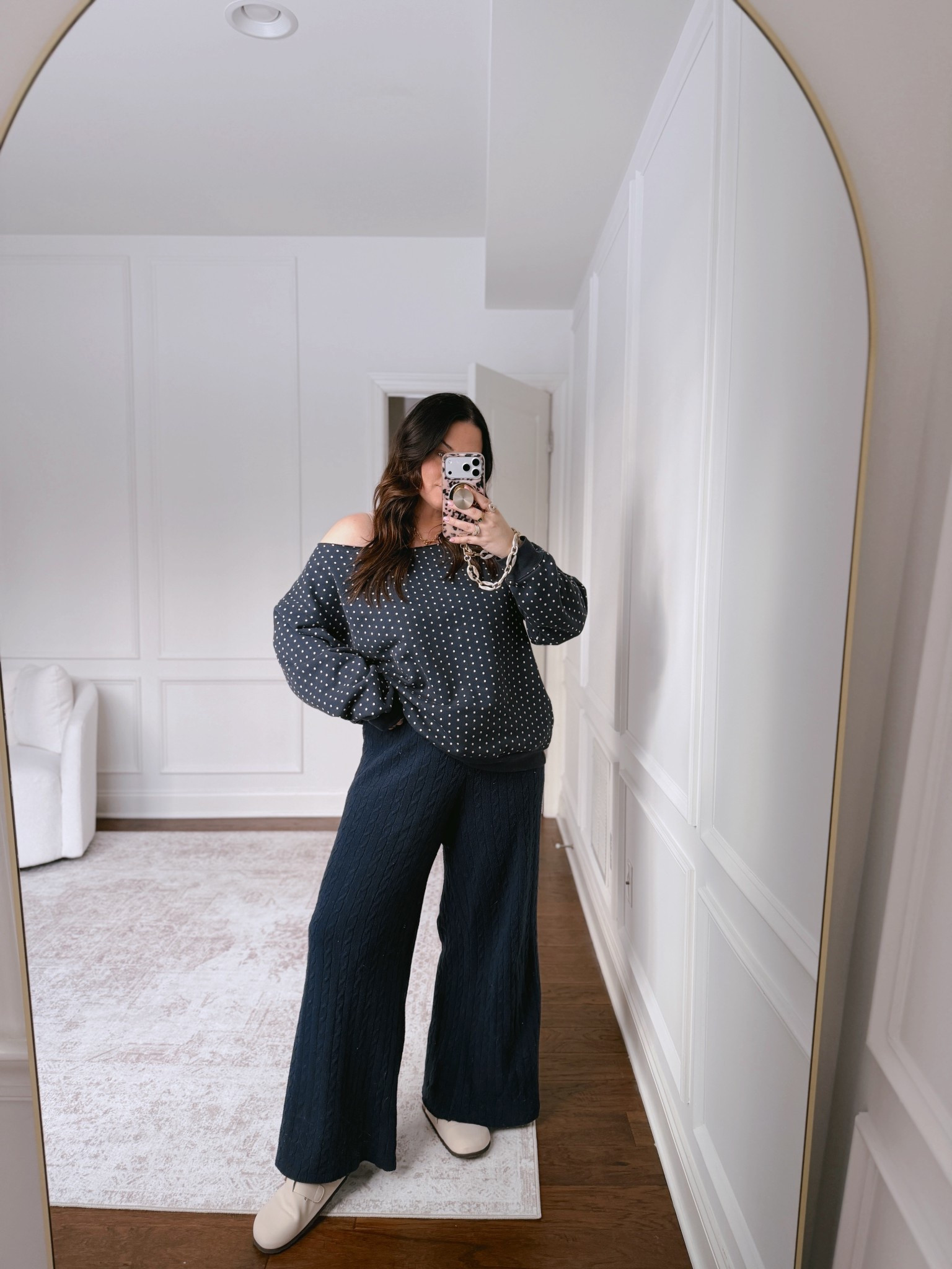 Casual OOTD.. Love this cozy off the shoulder sweatshirt.. in a large on top and an XL in the pants 

#LTKMidsize #LTKootd #LTKgrwm