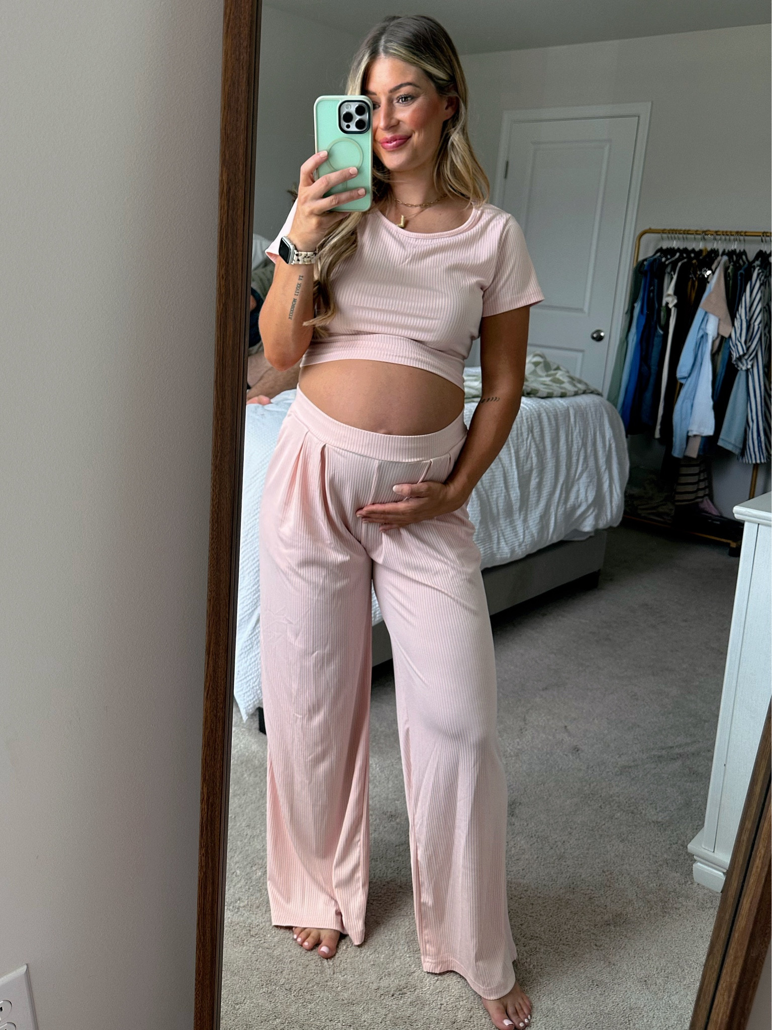 EKOUAER Lounge Sets
40% off Code: 9VFBDEKS + 20% Coupon!

Only 11.99 with code!

Loungewear , comfy sets, two piece set, 

#LTKFallSale #LTKSeasonal #LTKU