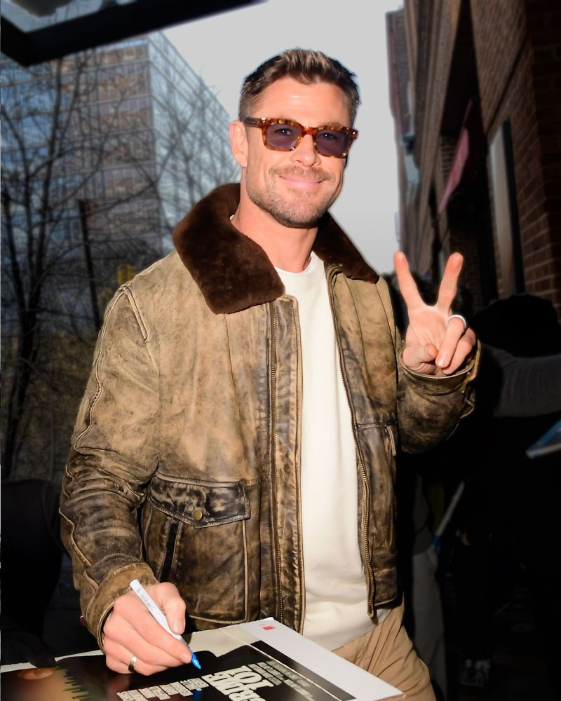 Chris Hemsworth's leather jacket with removable shearling collar 

 

#LTKNYFW #LTKOver40 #LTKMens